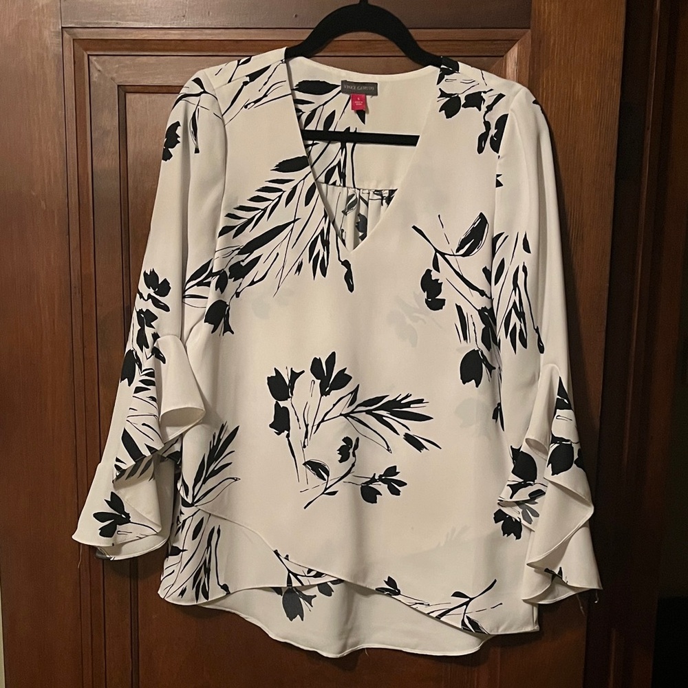 Vince Camuto Black and White Floral Blouse